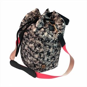 LULULEMON Sweat to Street Hobo Bag - Mystic Jungle